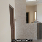 Beli karc prirodni kamen Stanglice
